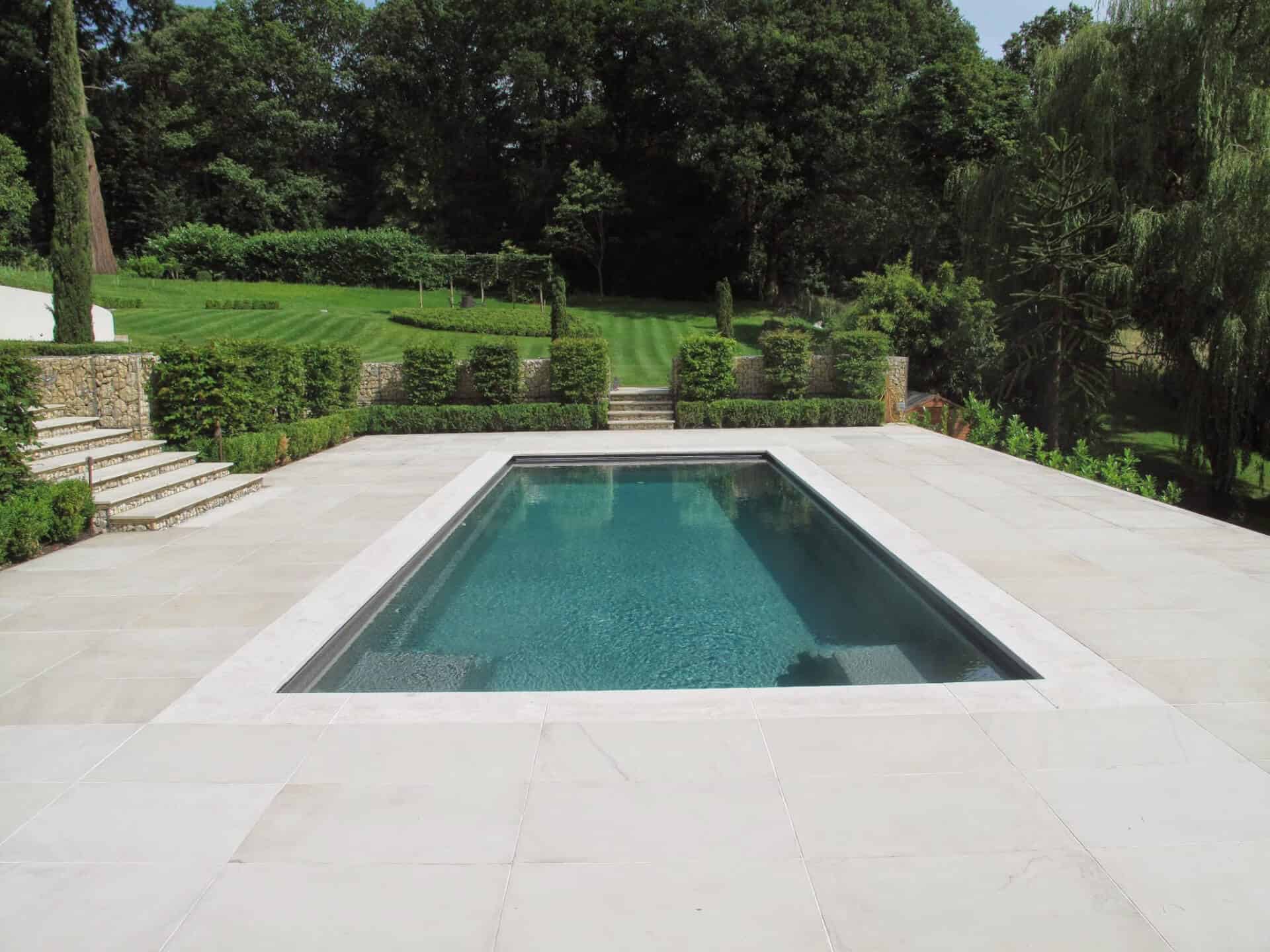 Outdoor Trainer Pool