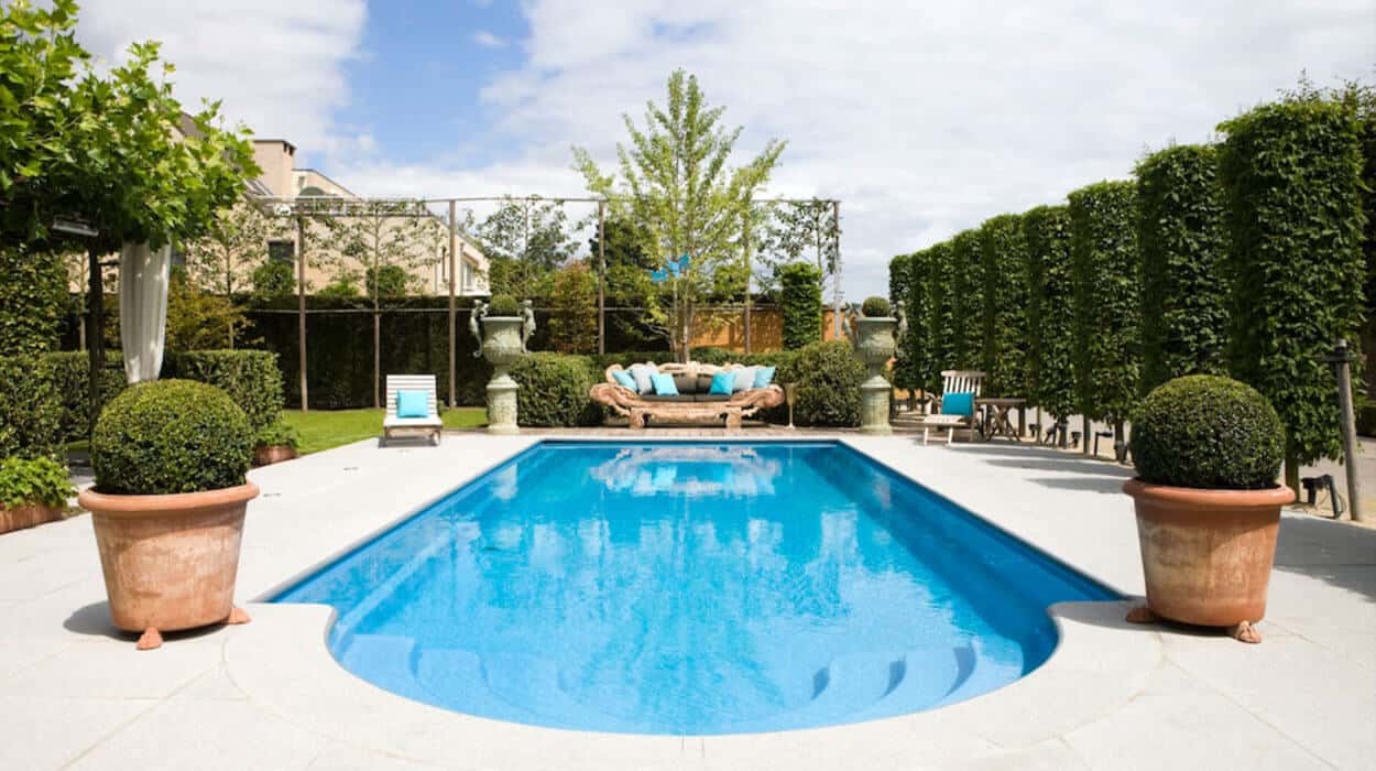 Outdoor Pool with Steps