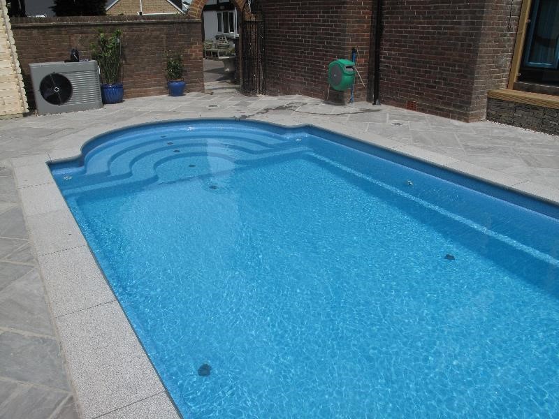 XL Java pool in Sapphire Blue for Mr & Mrs Styslinger in Bournemouth 3